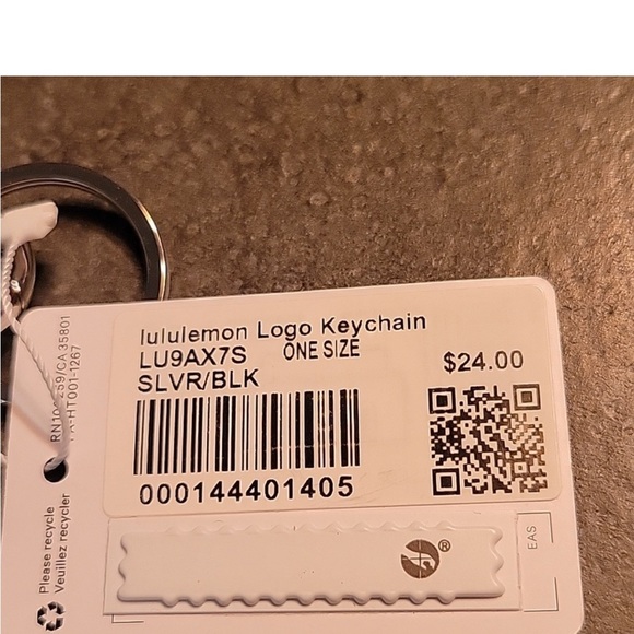 NEW🖤Lululemon Logo Bag Charm Silver Black Logo Keychain, 🎁 Stocking Stuffer - Picture 14 of 14